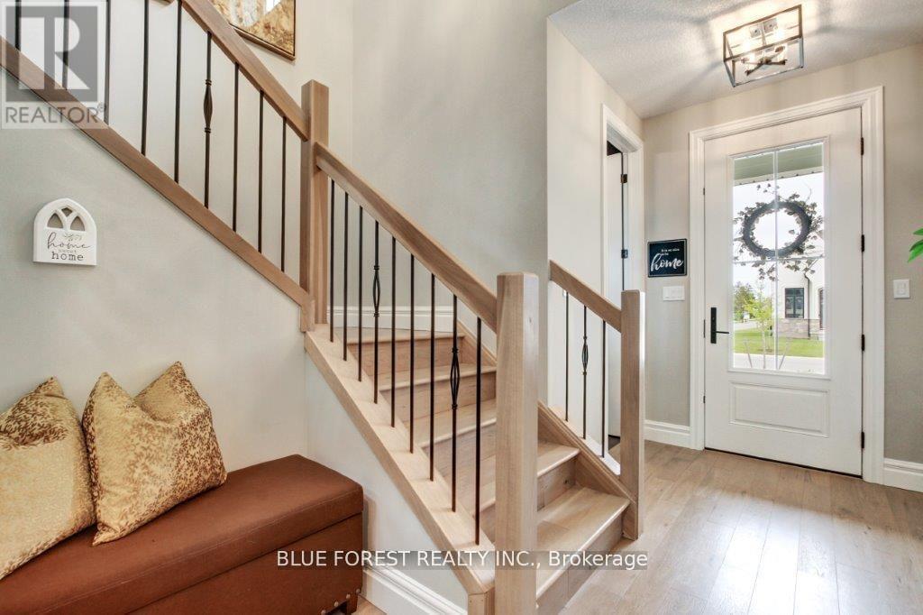 192 FOXBOROUGH PLACE
