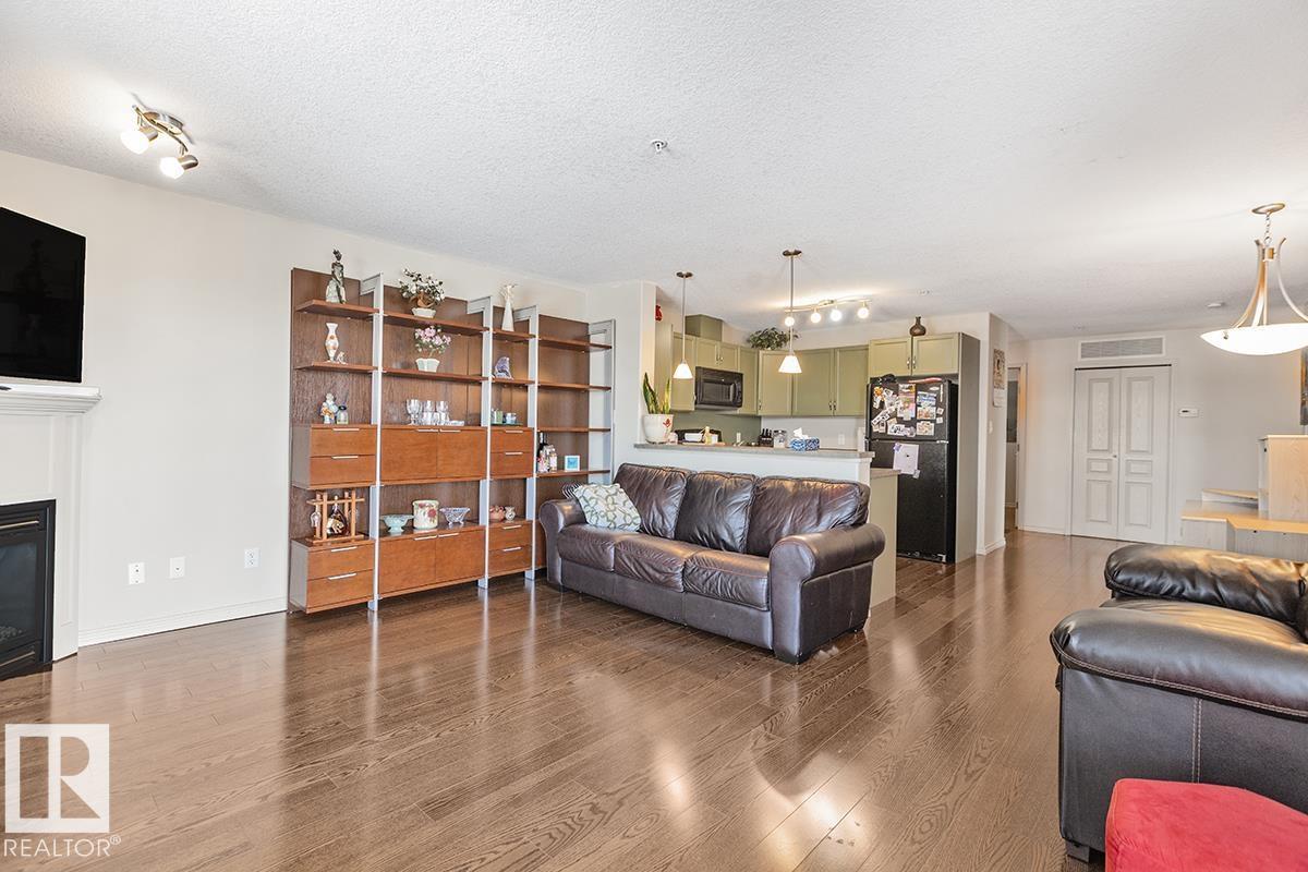 #225 16035 132 ST NW