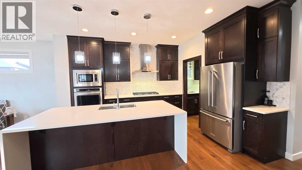 144 RED EMBERS Square NE