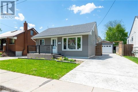 109 TOLTON Avenue Hamilton ON L8H5N7