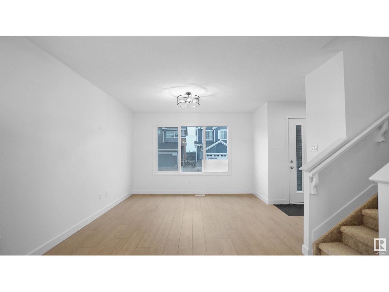 20931 16 AV NW