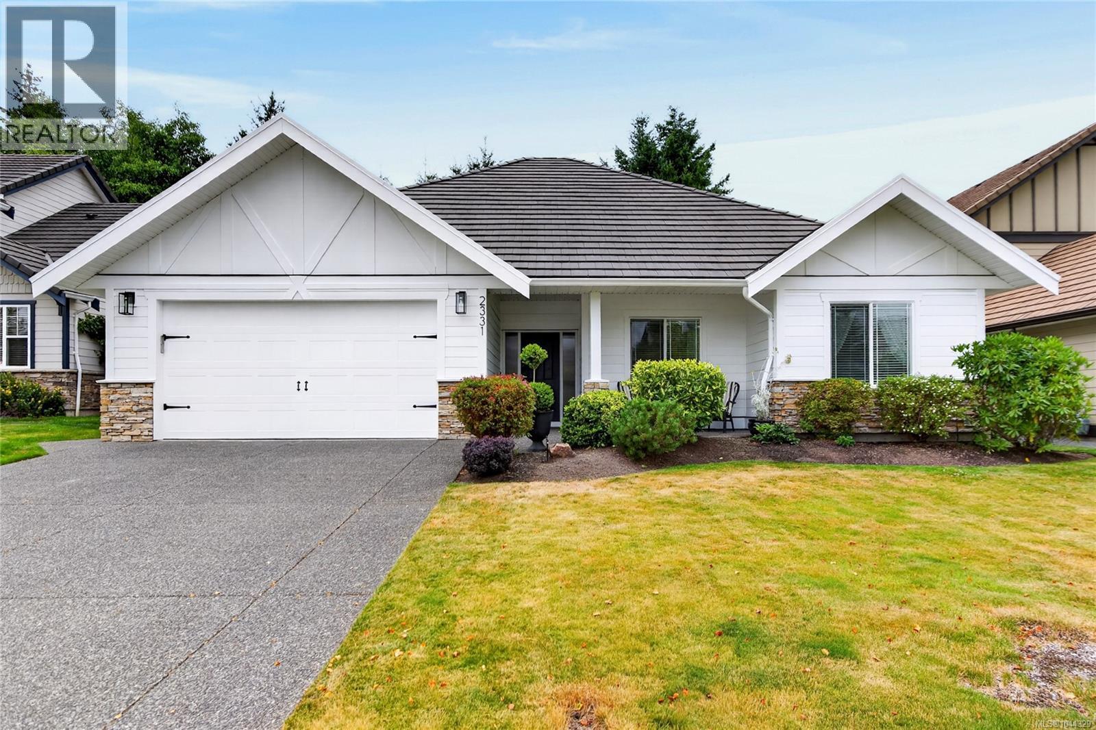 2331 Suffolk Cres