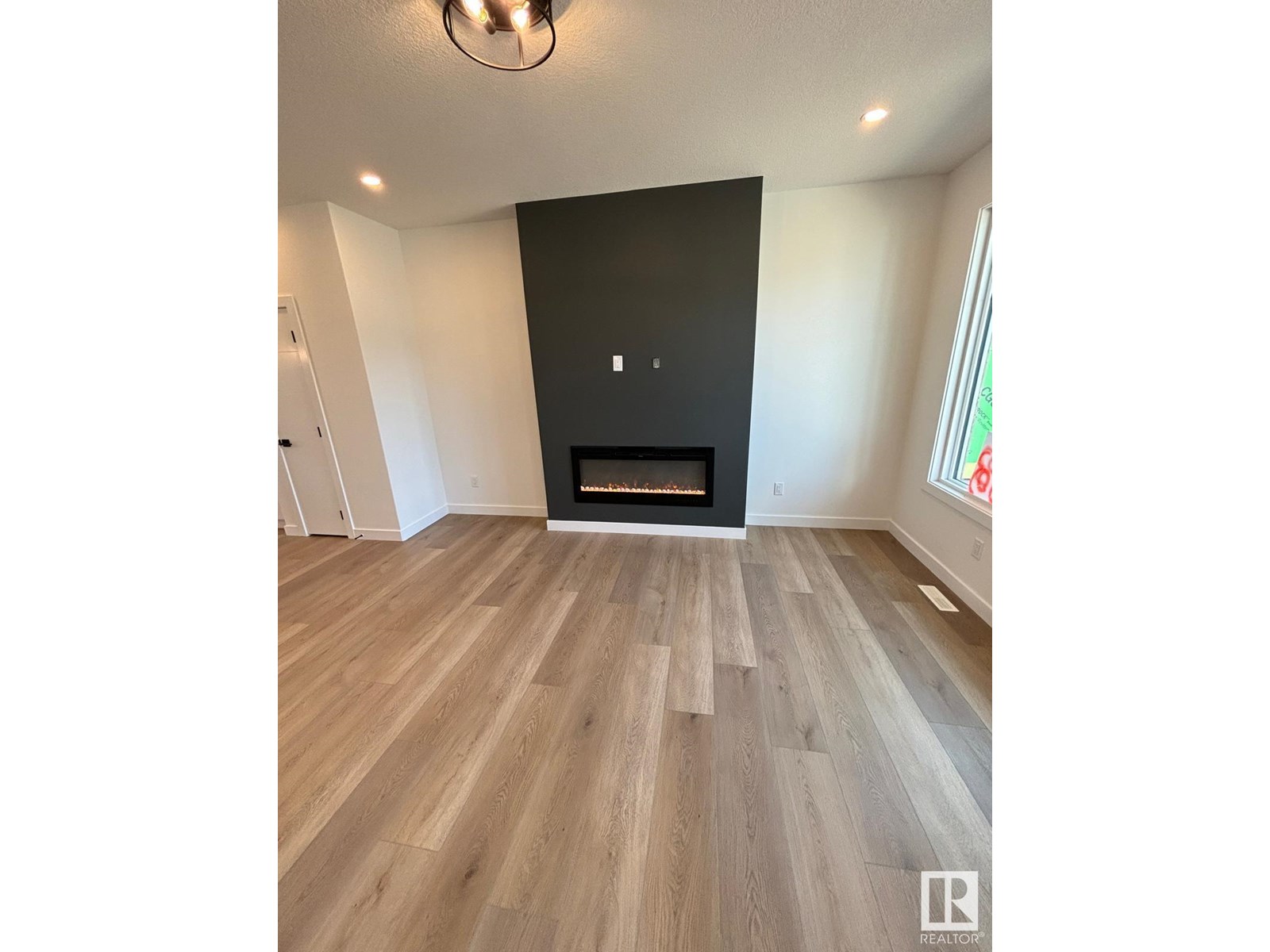 4207 38 ST