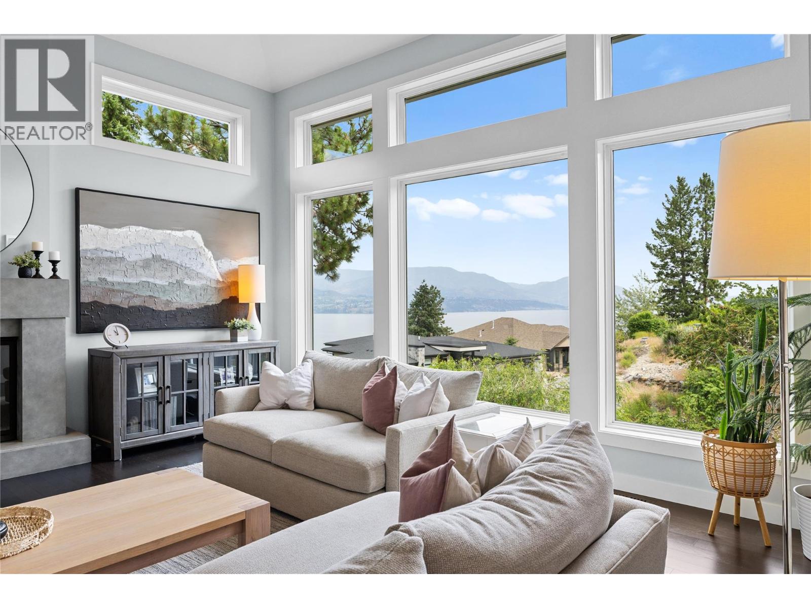 404 Quilchena Crescent