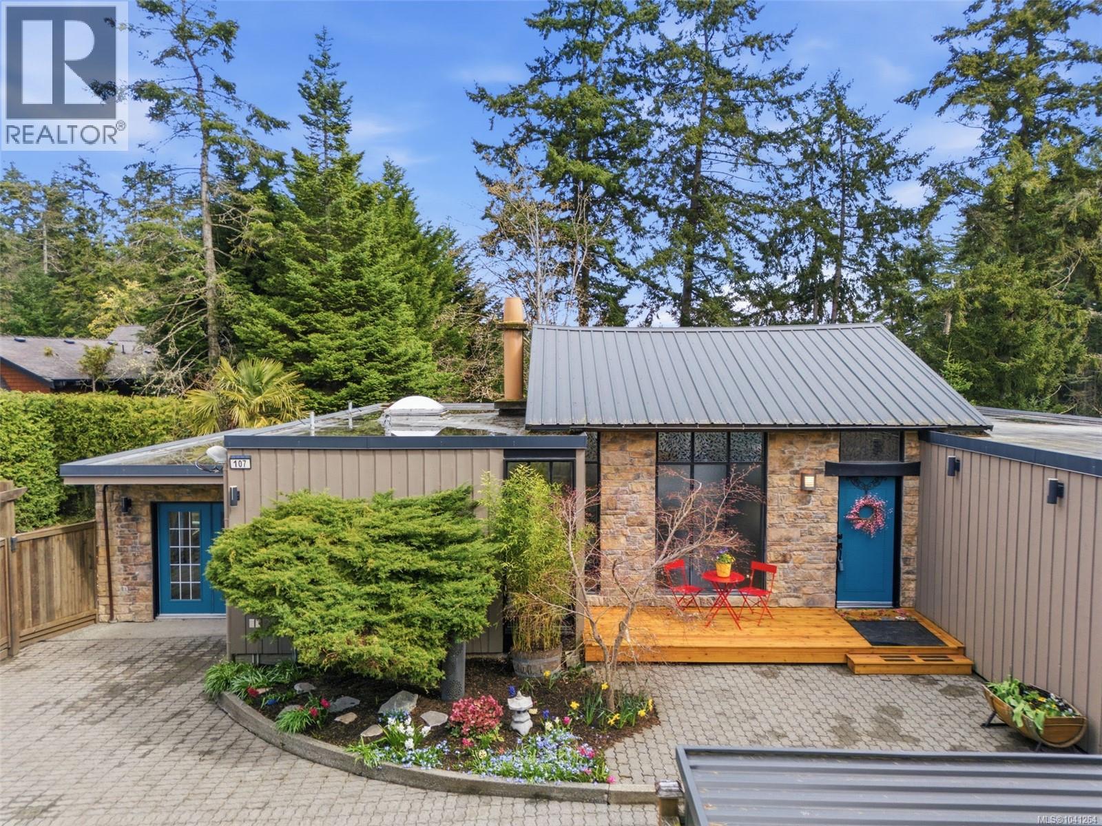 107 Parsons Rd