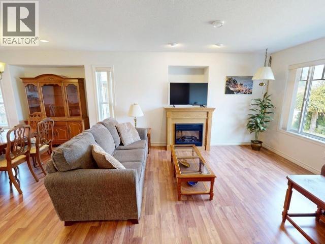 7304 GLACIER STREET