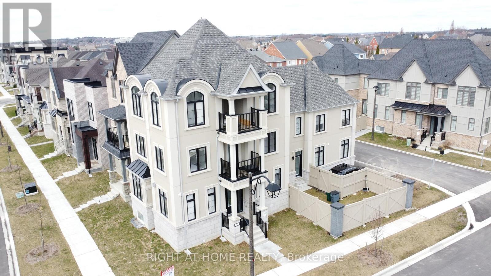 97 GUARDHOUSE CRESCENT