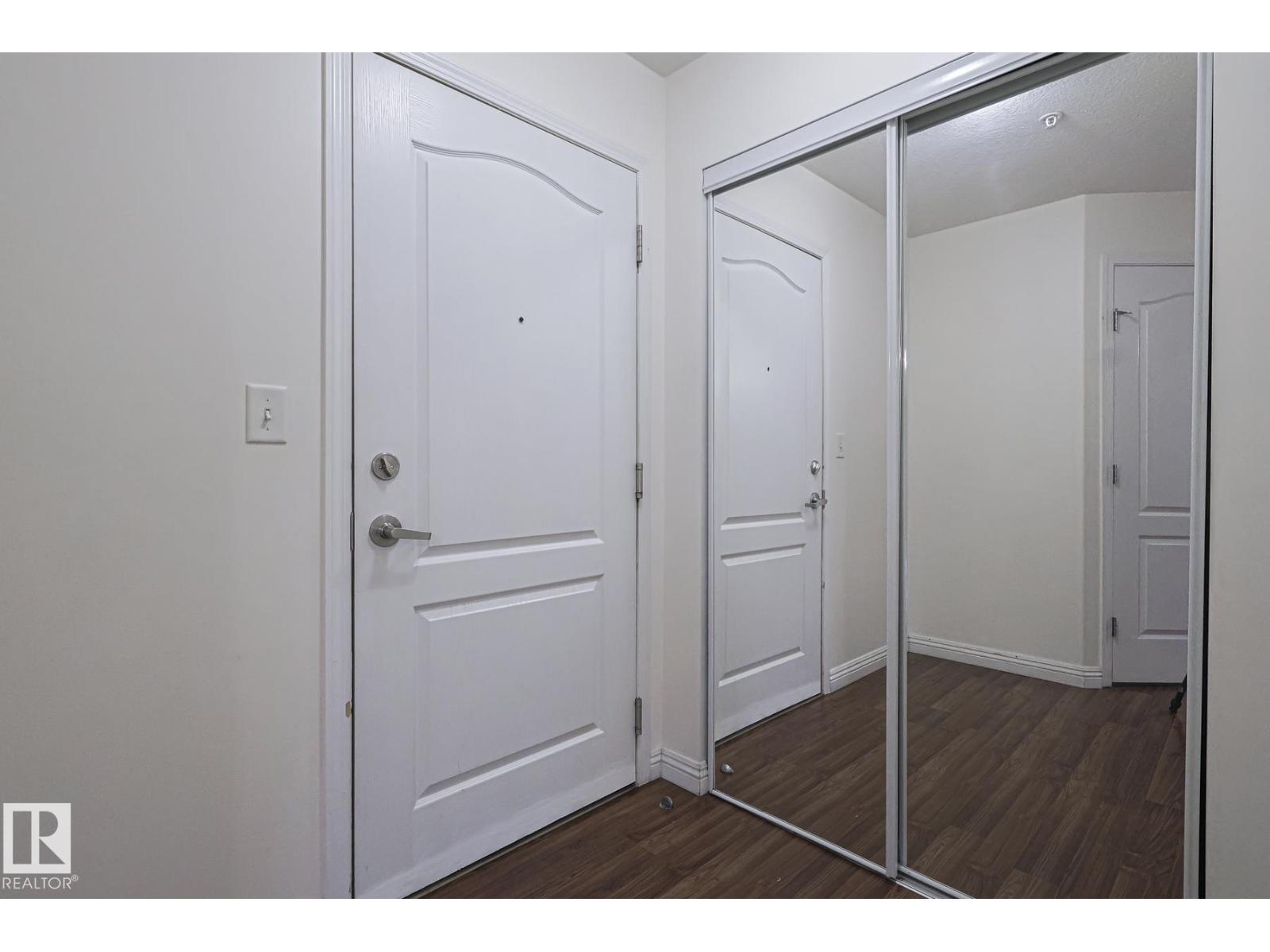 #120 7511 171 ST NW NW