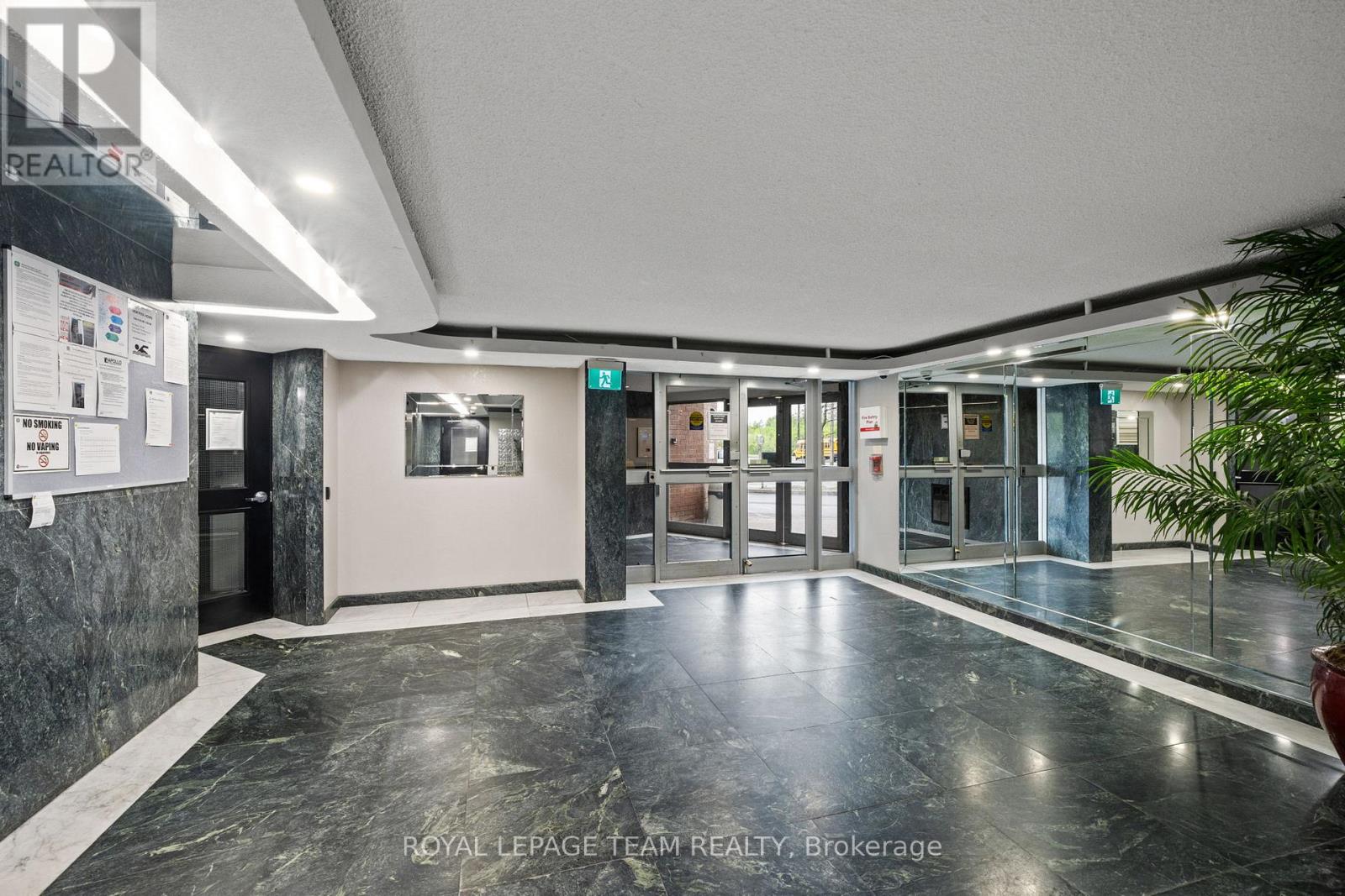 611 - 1440 HERON ROAD