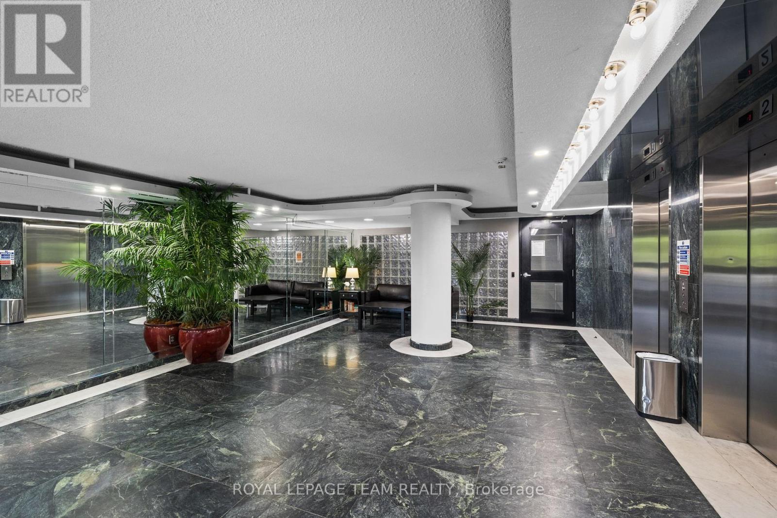 611 - 1440 HERON ROAD