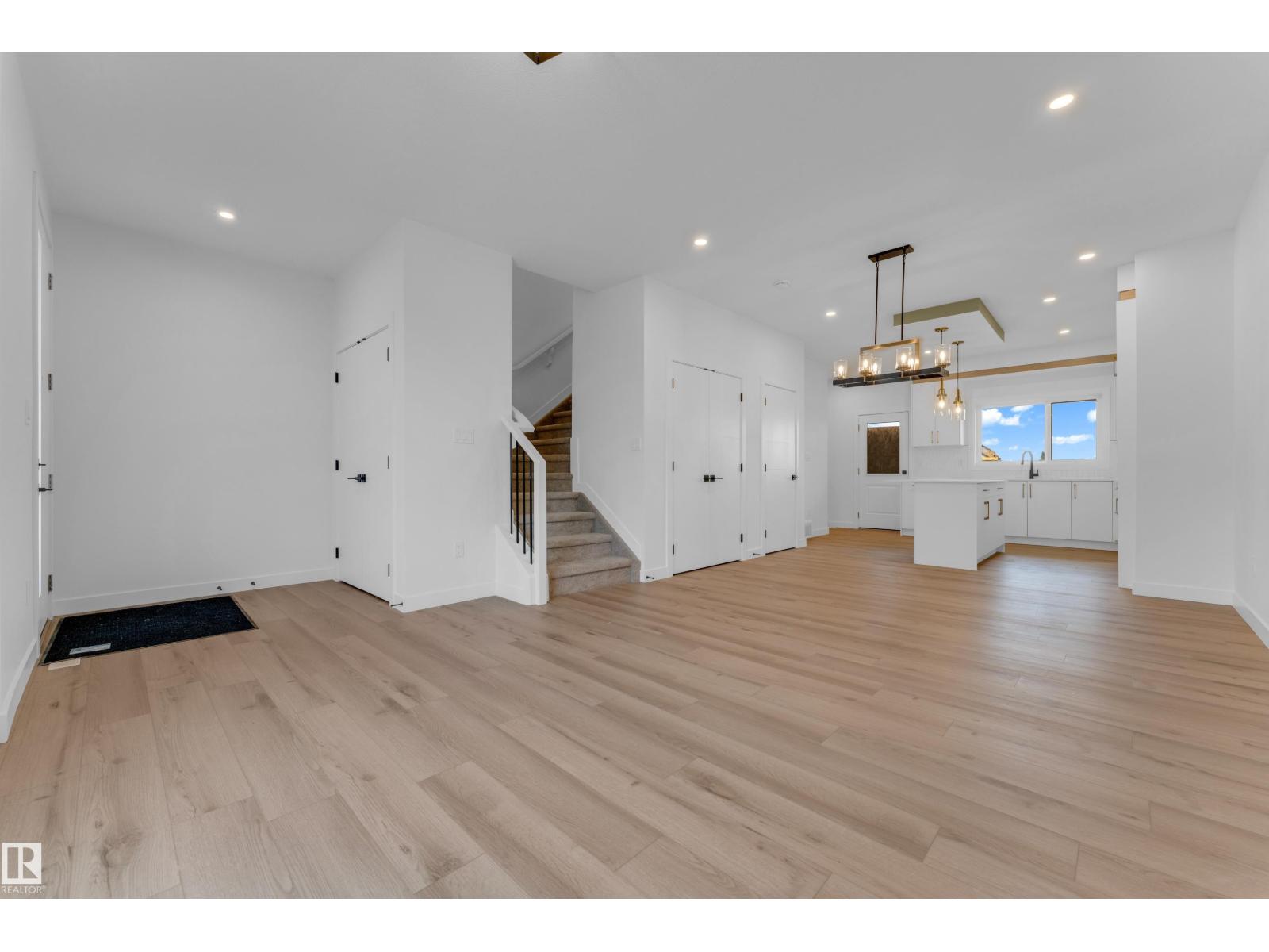 177 Graybriar DR