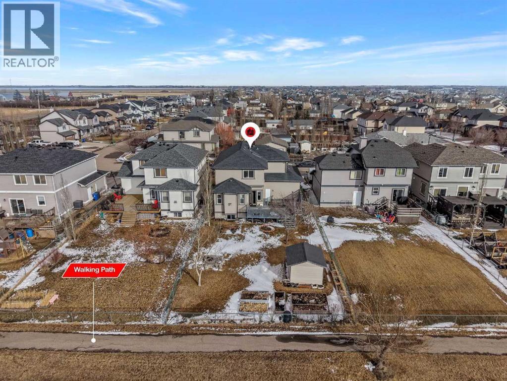 156 Bishop Crescent NW