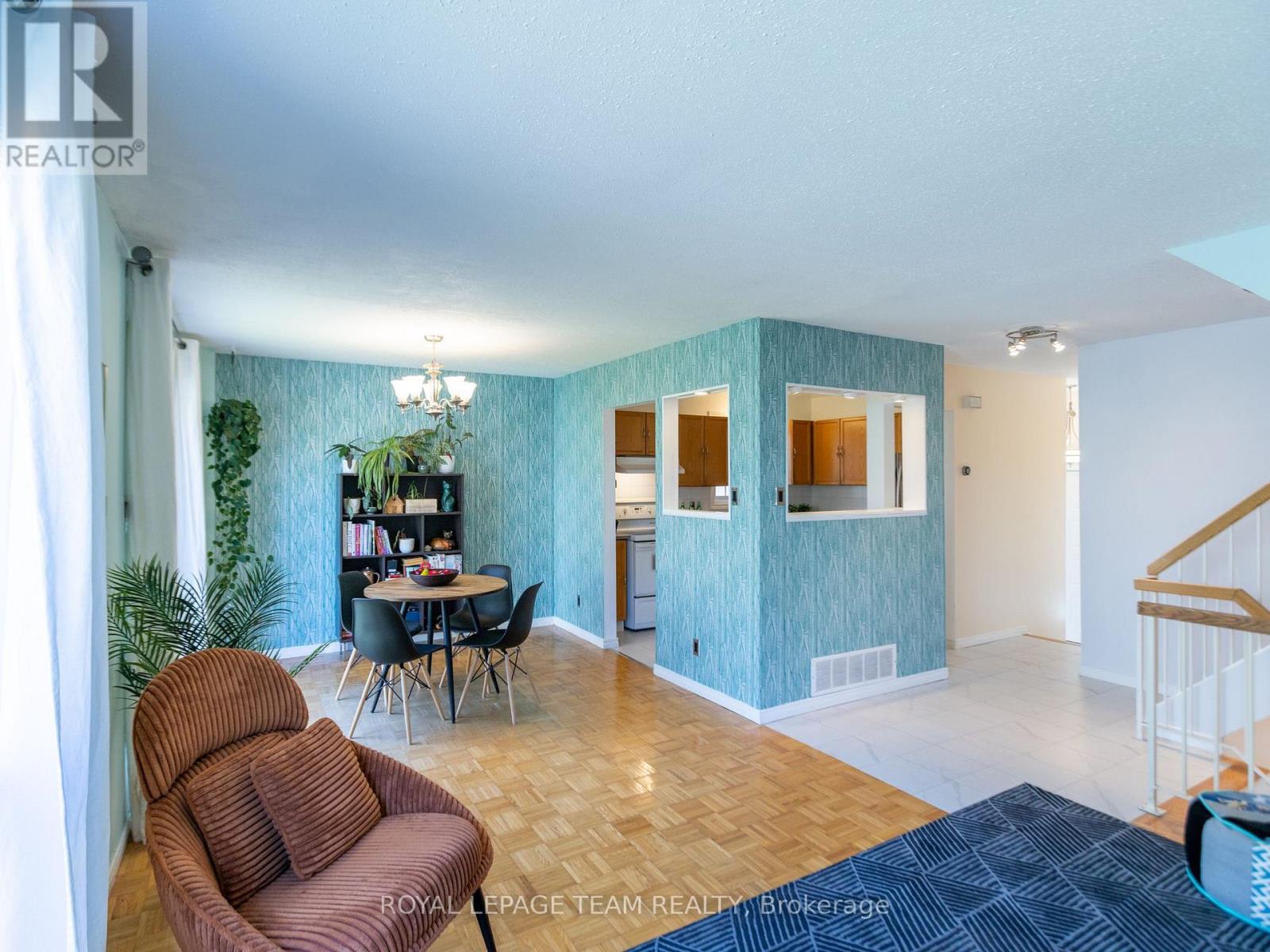 930 ALENMEDE CRESCENT