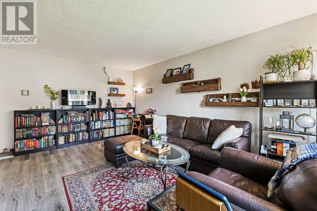 226, 8239 Elbow Drive SW