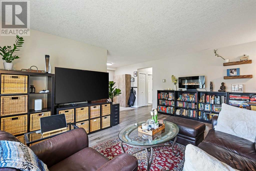 226, 8239 Elbow Drive SW