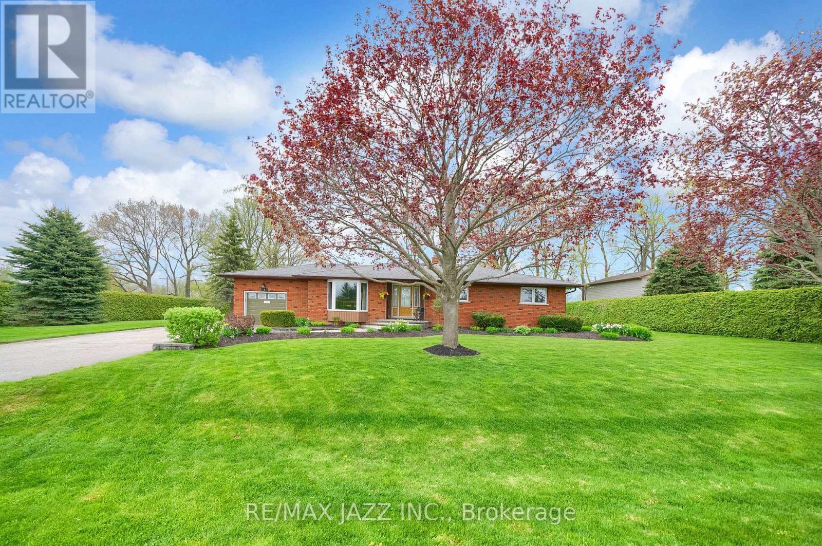 4 PERCY CRESCENT