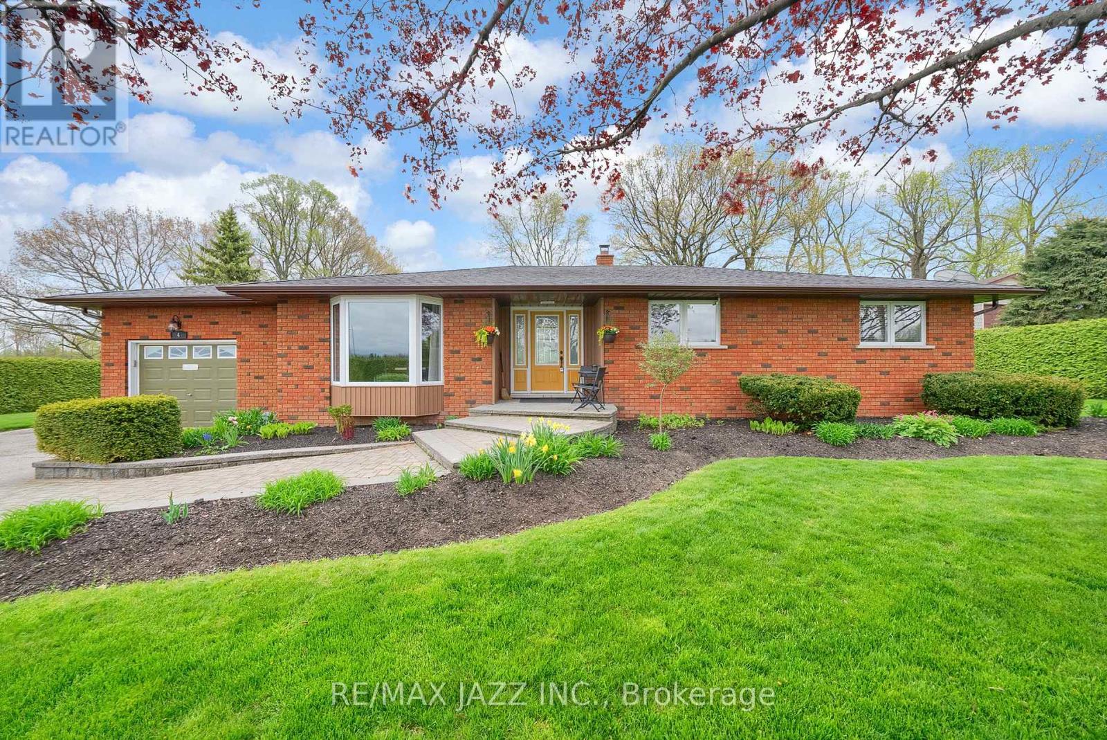 4 PERCY CRESCENT