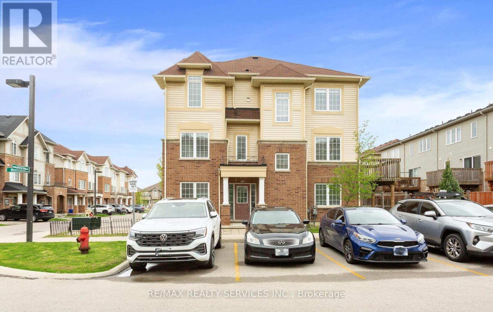 21 DORCHESTER TERRACE