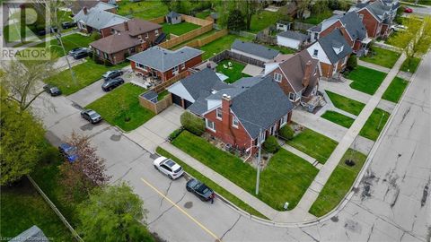 221 SYDNEY Street S Kitchener ON N2G3V6