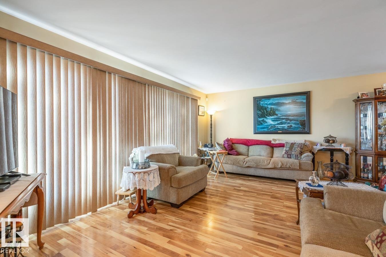 12232 83 ST NW