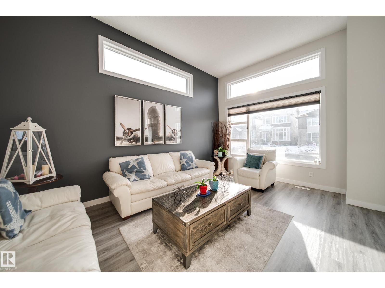 240 CHARLESWORTH DR SW SW