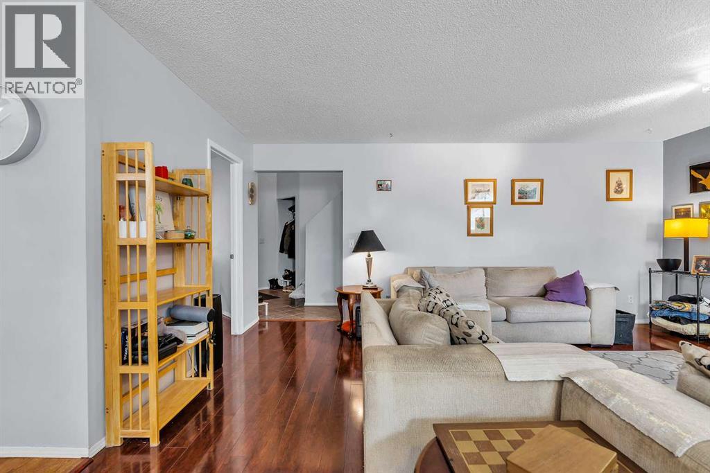 53 Shawfield Road SW