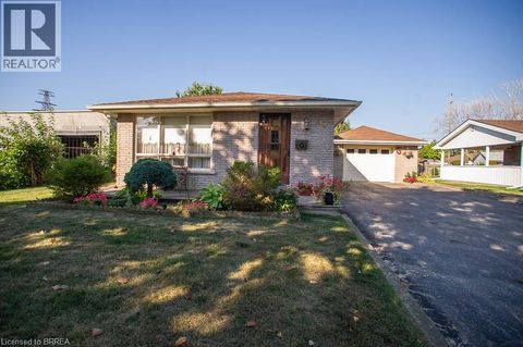 10 LINDEN Avenue Brantford ON N3S7E2