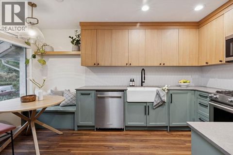 15 901 W 17 STREET North Vancouver BC V7P1V8