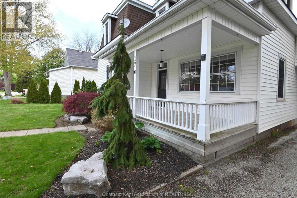 17 Cunningham AVENUE