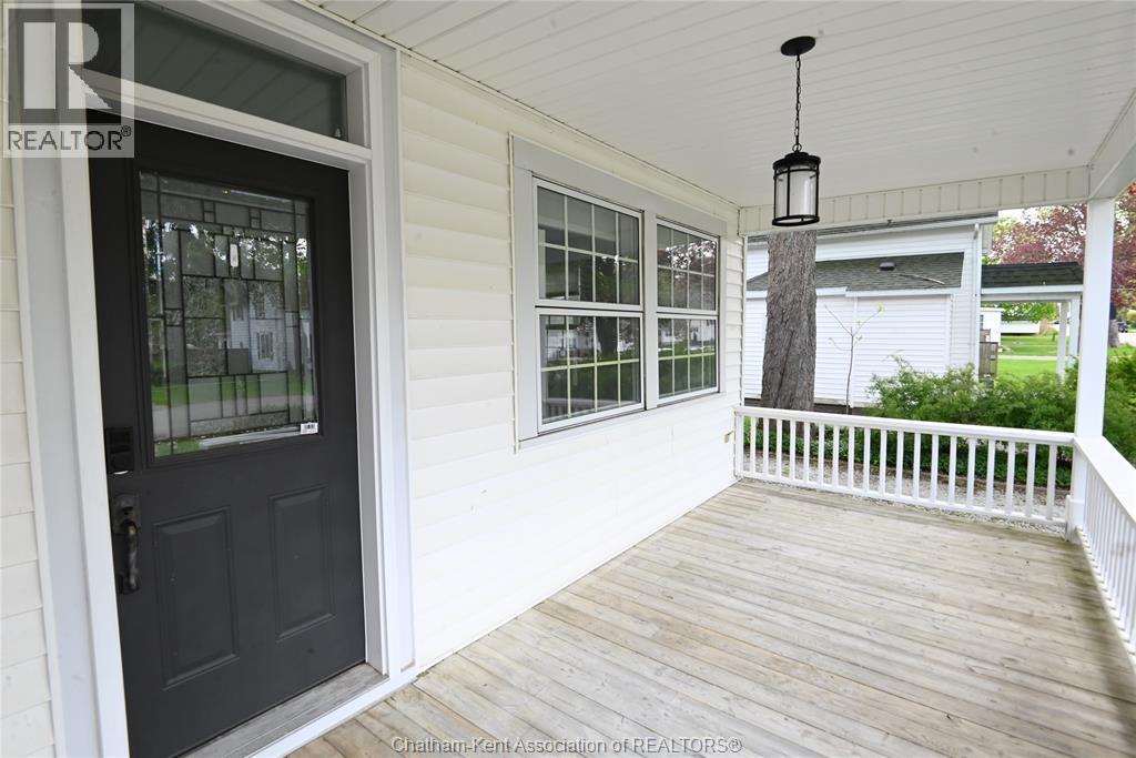 17 Cunningham AVENUE