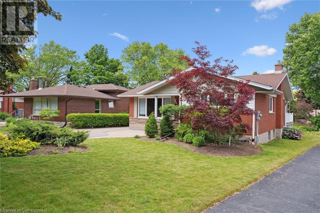 213 DIXIE Crescent