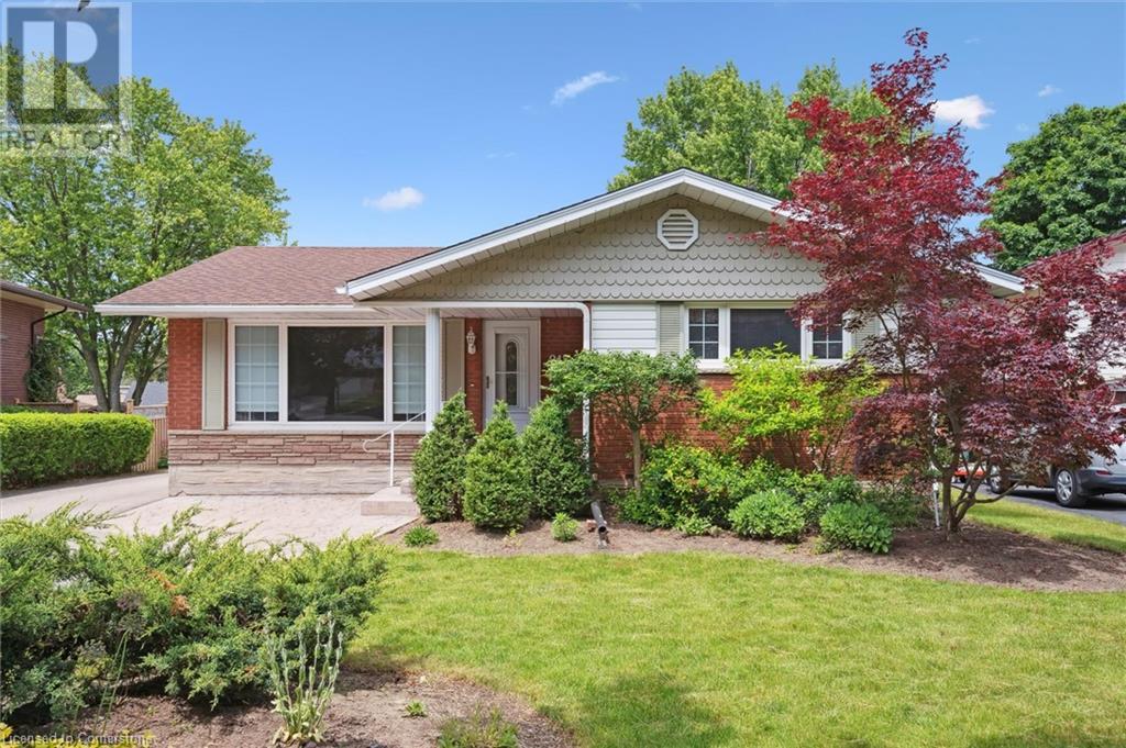 213 DIXIE Crescent