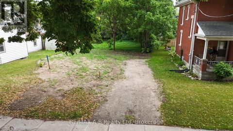 352 QUEEN STREET E St. Marys ON N4X1C5