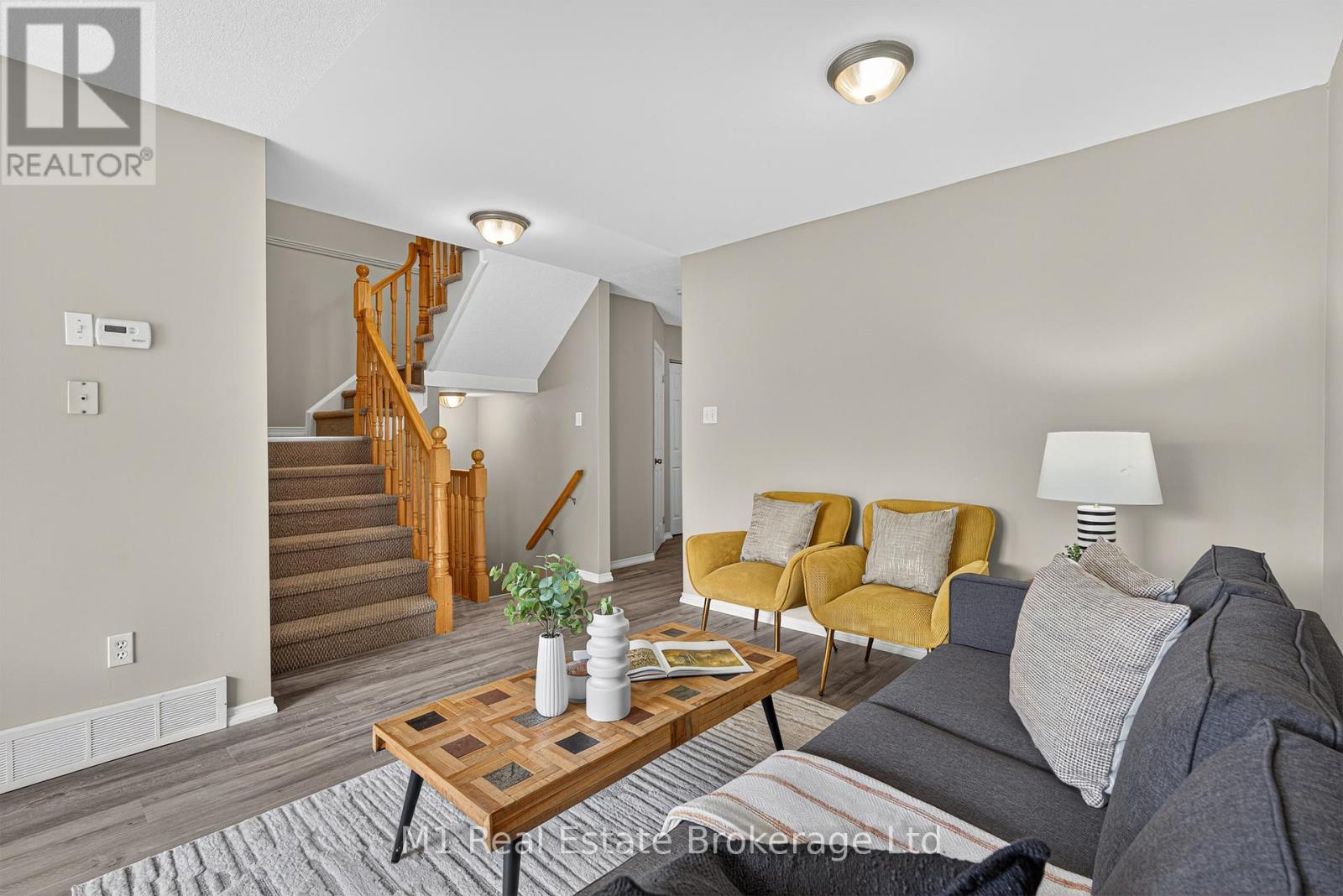 112 CHESTERTON LANE