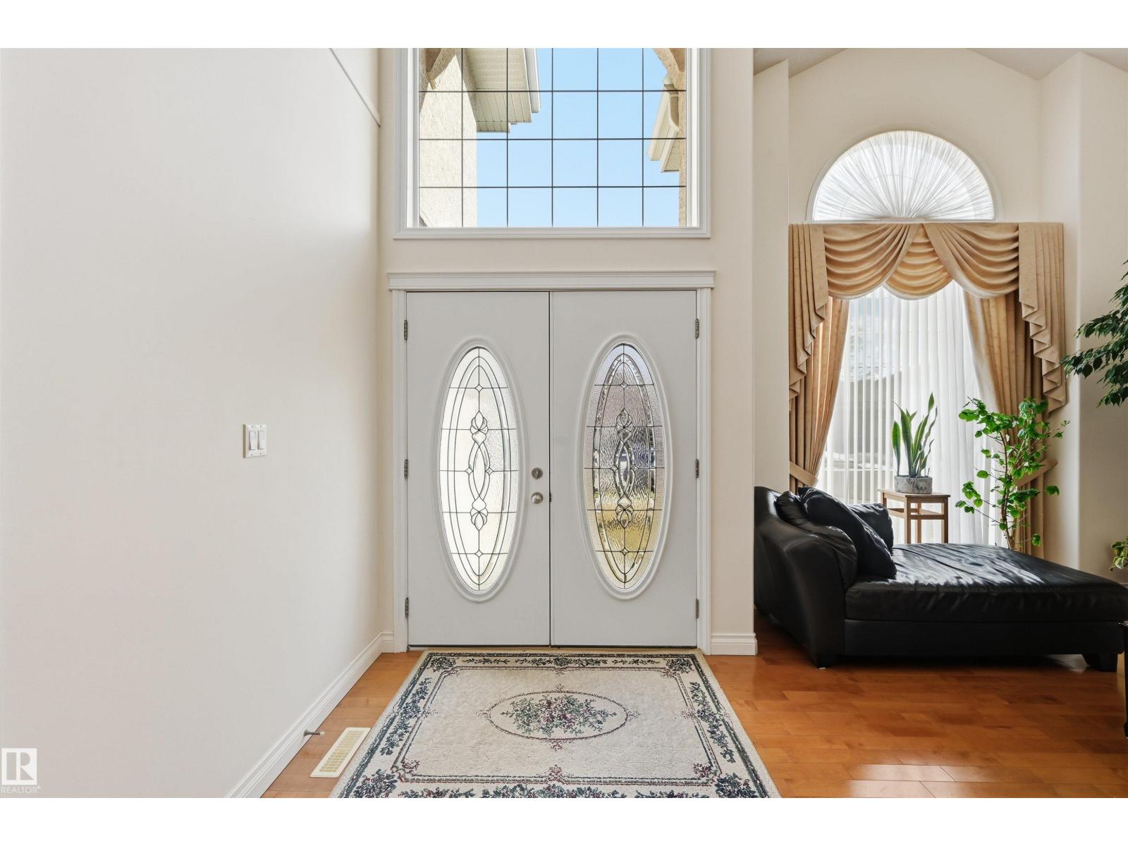 1198 HOLLANDS WY NW