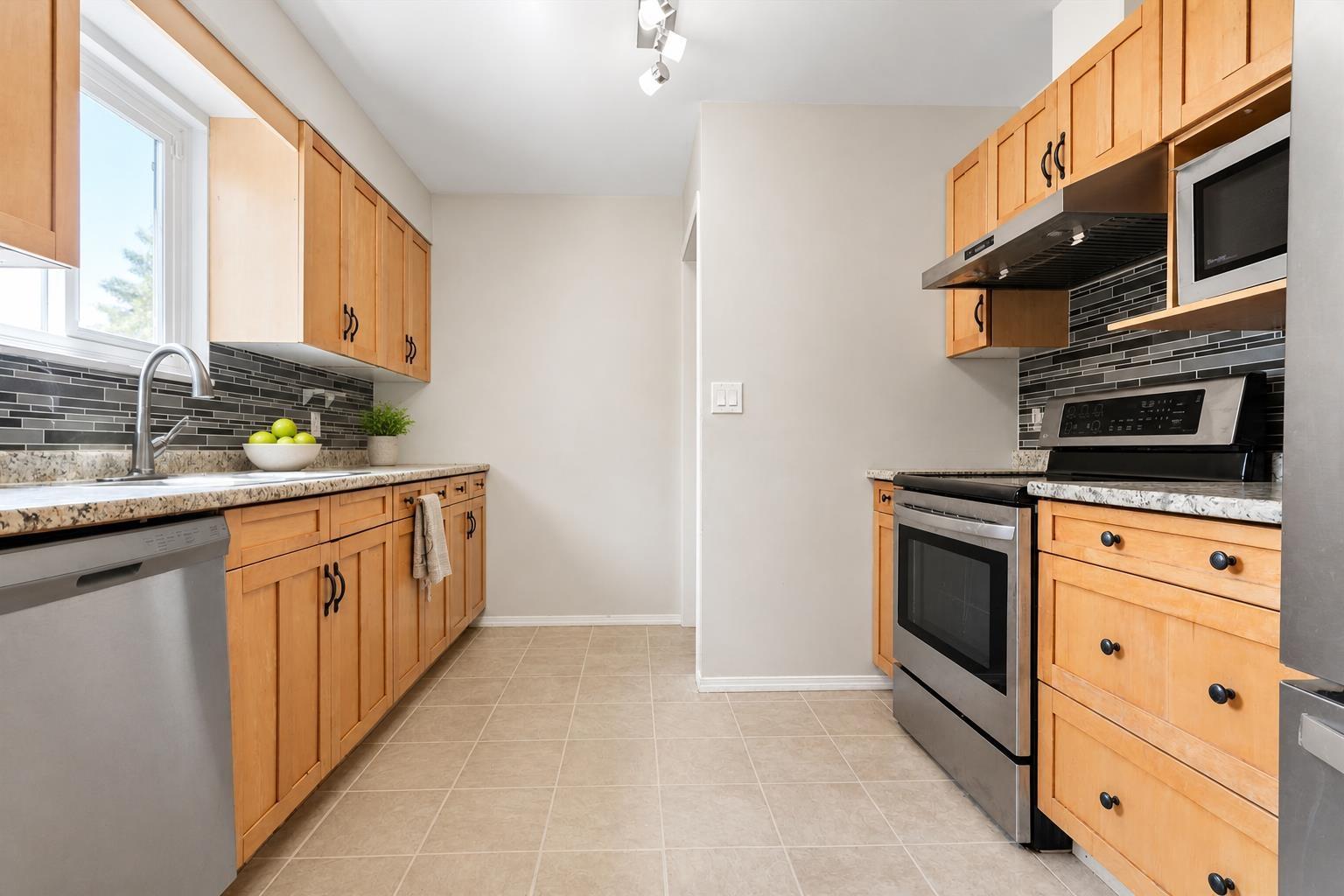 46396 STRATHCONA ROAD|Fairfield Island