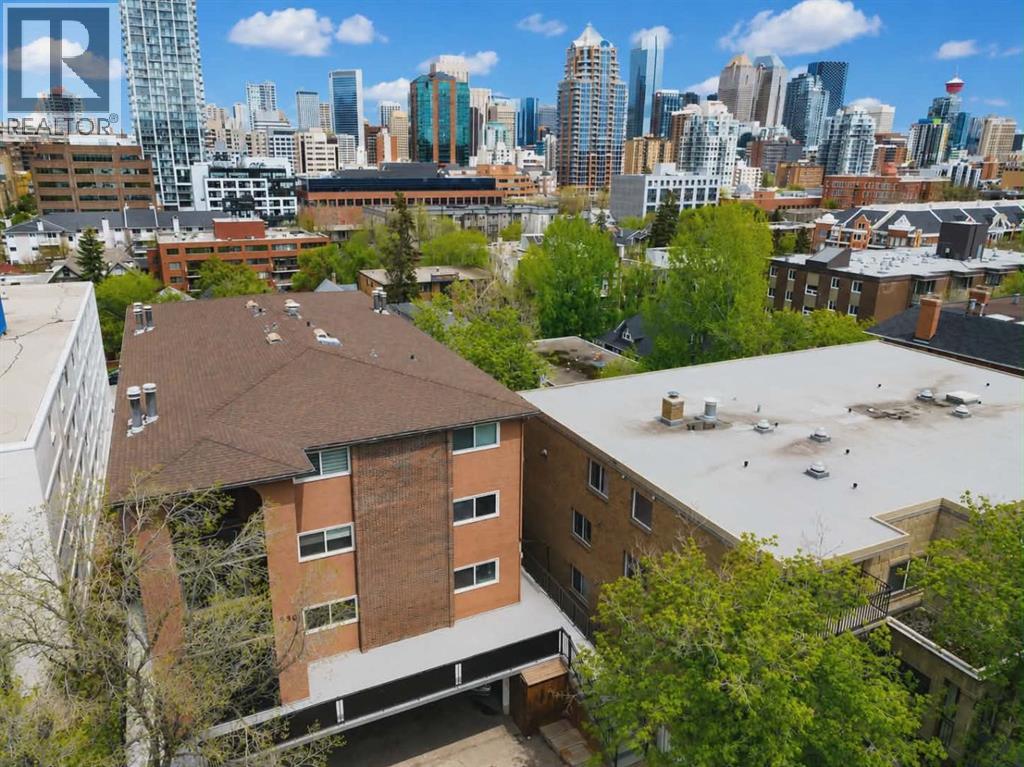 4, 930 Royal Avenue SW