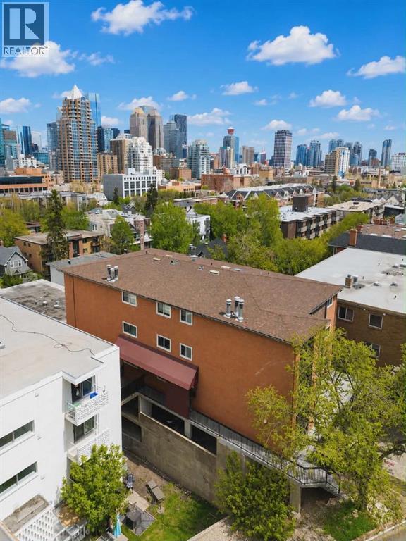 4, 930 Royal Avenue SW