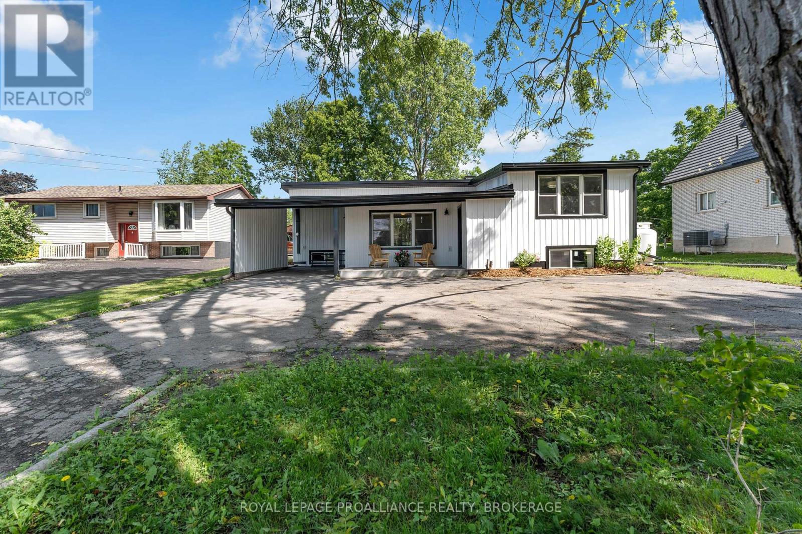 Photo 1 of 50 — 104 MAIN STREET, Loyalist (Bath), ON K0H1G0