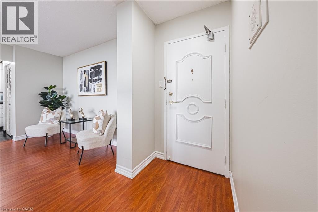 2055 UPPER MIDDLE Road Unit# 1206