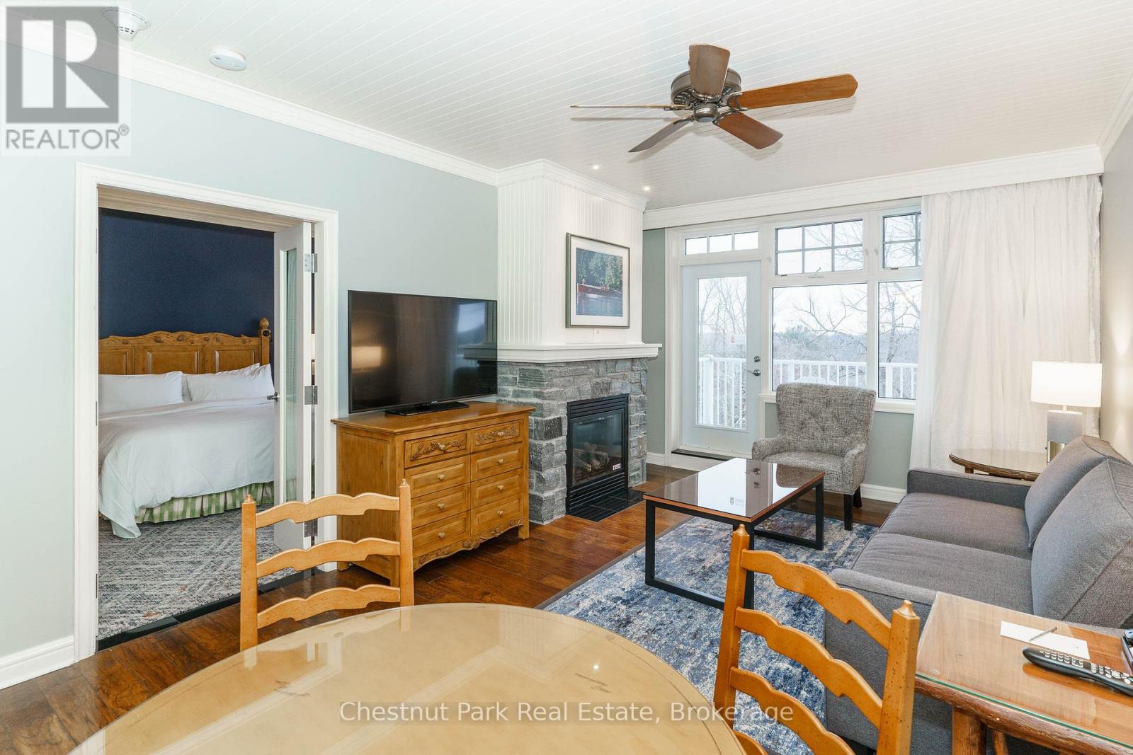 1225 - 1050 PAIGNTON HOUSE ROAD