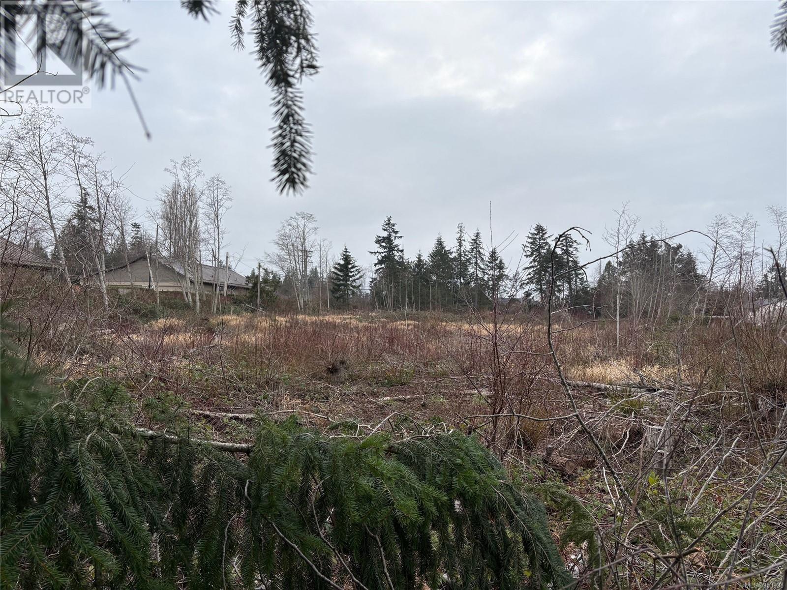 lot a Island Hwy W