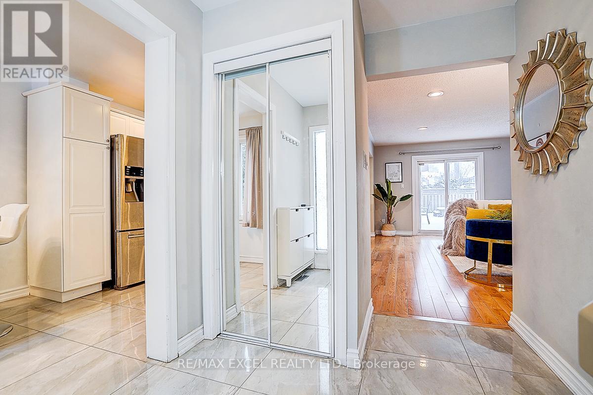 28 HOLSWORTHY CRESCENT