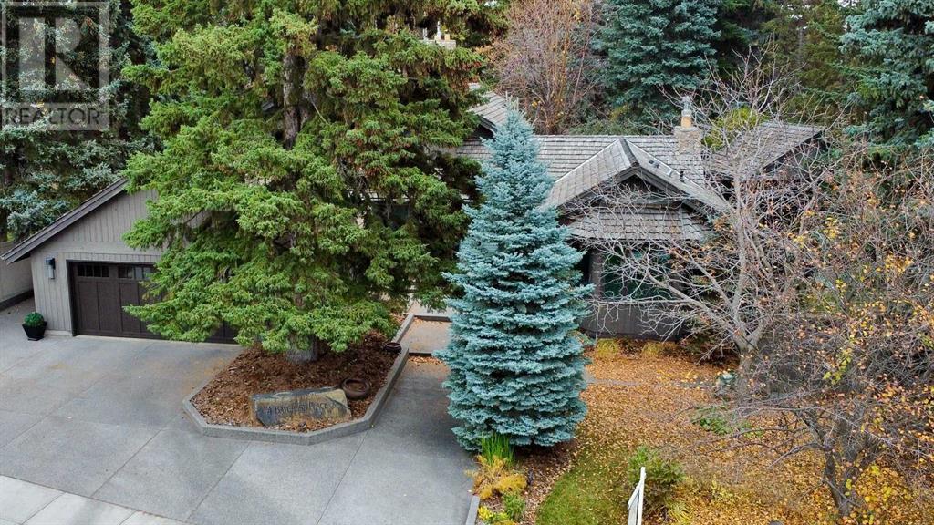 4 Baycrest Place SW