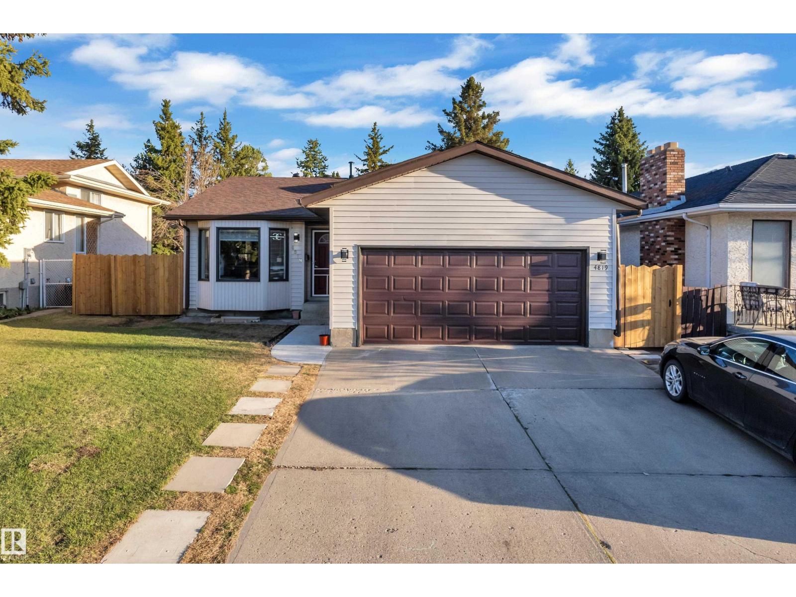 4819 30 AV NW
