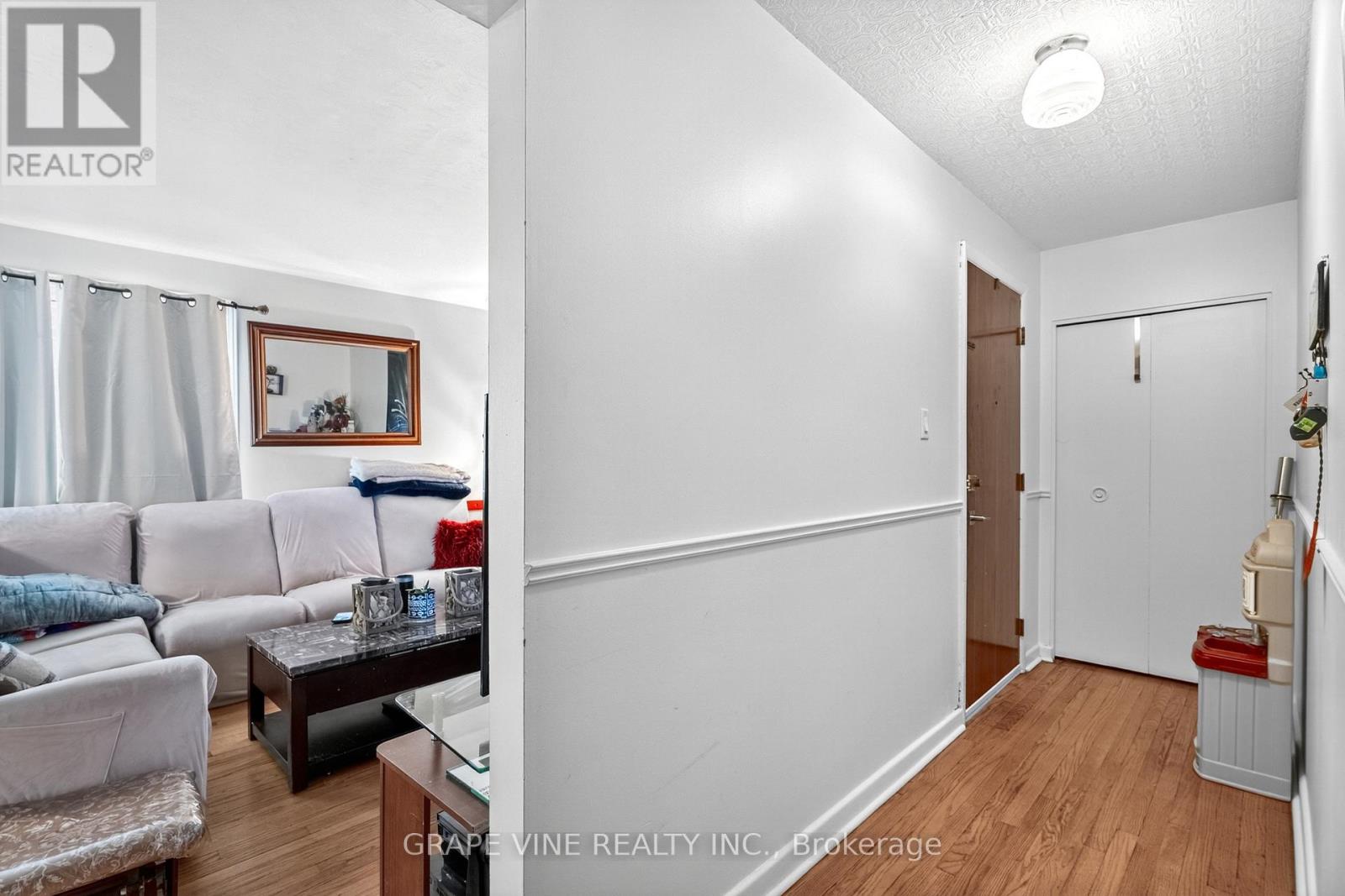 1098 CLYDE AVENUE