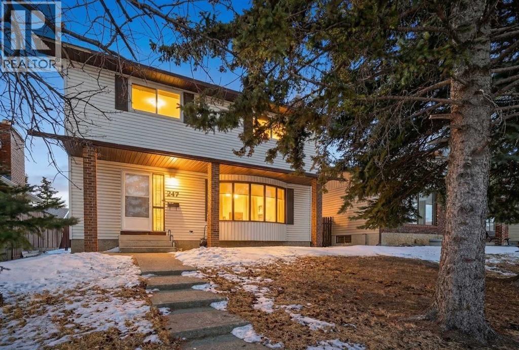 247 Templewood Road NE