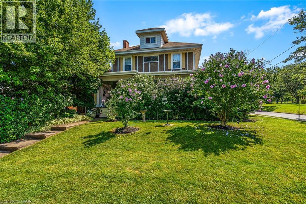 2 CARLETON Street N