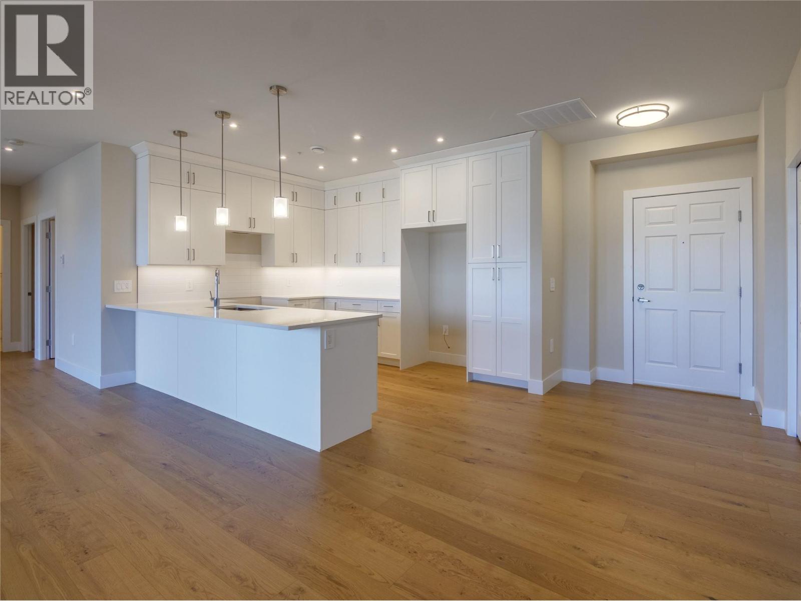 3362 SKAHA LAKE Road Unit# 1301