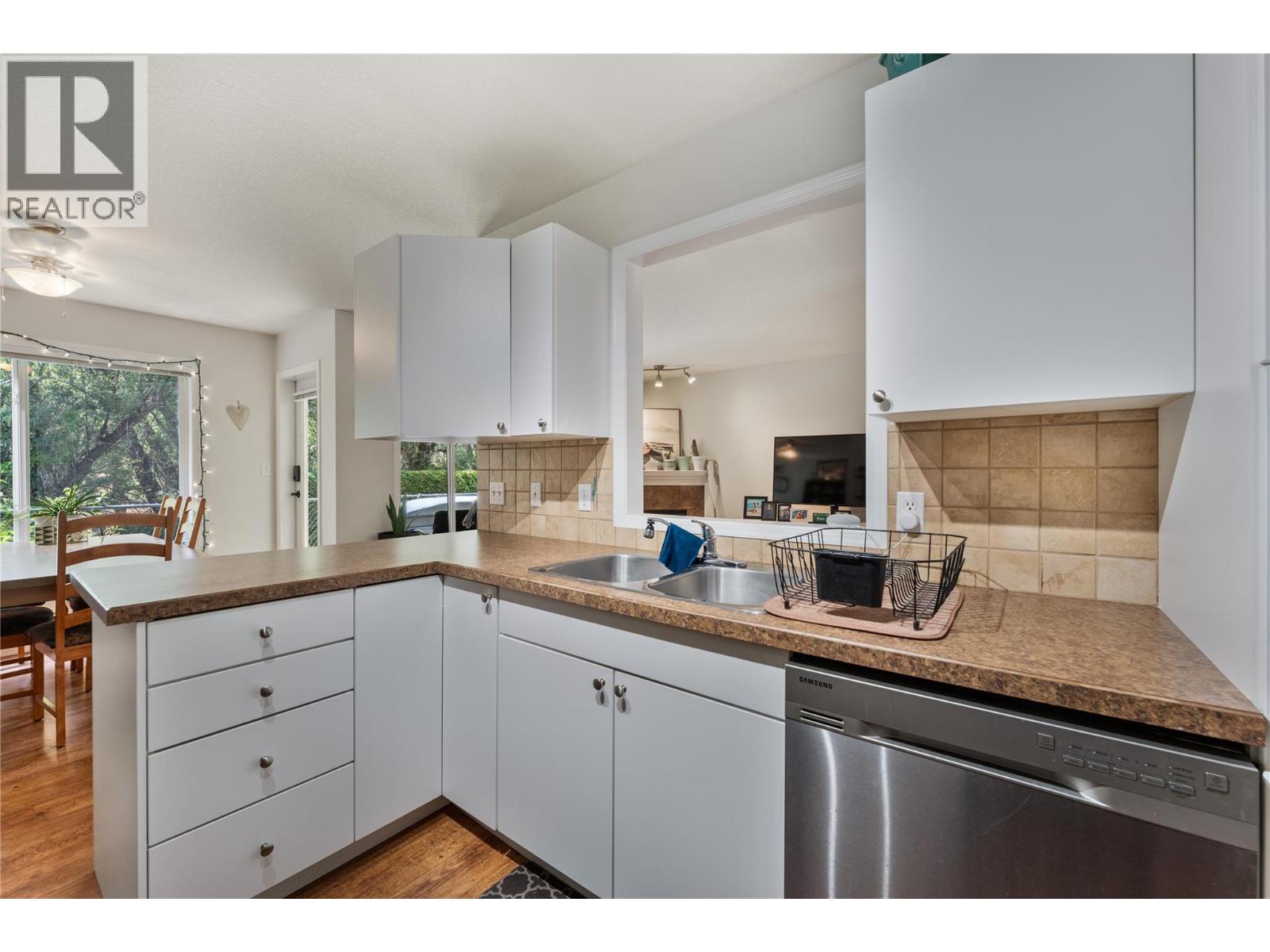 602 Browne Road Unit# 8